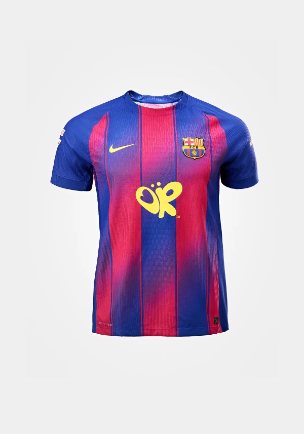0004s_0006s_0003_fcb-or_samarreta_home_01_gris_87aa364d-8cf4-4e8f-b82f-29395592145b 25/26 Barcelona Olivia Rodrigo Home Jersey